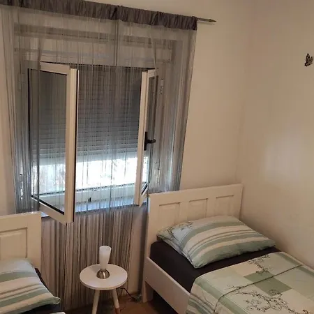 Apartment Maslina Zuljana
